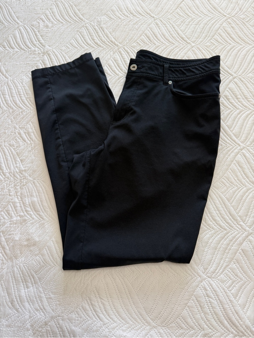 Columbia Women’s Black Stretch Nylon Active Pants. Size 12